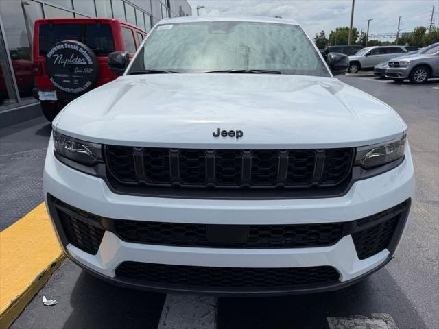 2026 Jeep Grand Cherokee GRAND CHEROKEE L LAREDO ALTITUDE 4X4 2026 Jeep Grand Cherokee GRAND CHEROKEE L LAREDO ALTITUDE 4X4