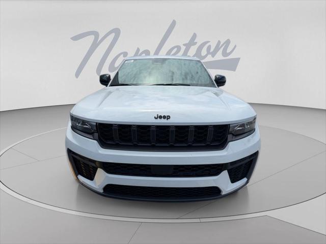 2026 Jeep Grand Cherokee L GRAND CHEROKEE L LAREDO ALTITUDE 4X4 2026 Jeep Grand Cherokee L GRAND CHEROKEE L LAREDO ALTITUDE 4X4