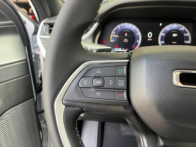 2026 Jeep Grand Cherokee Laredo 4x4
