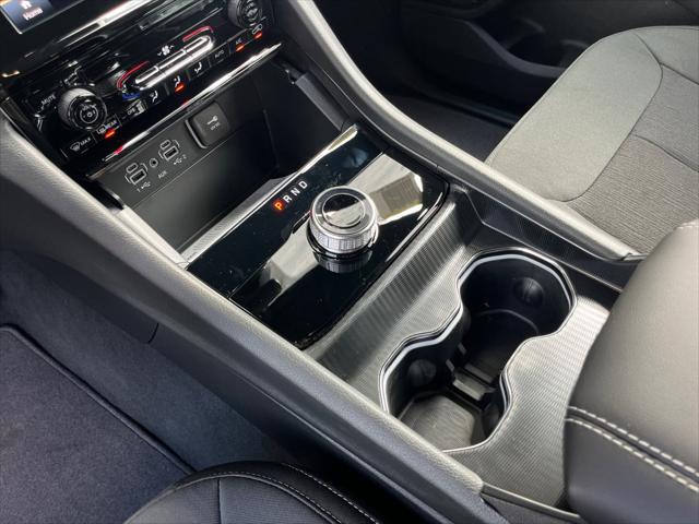 2026 Jeep Grand Cherokee Laredo 4x4