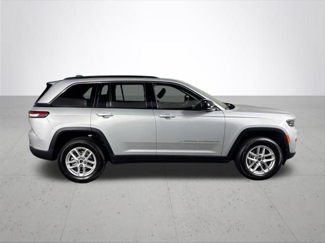 2026 Jeep Grand Cherokee Laredo 4x4