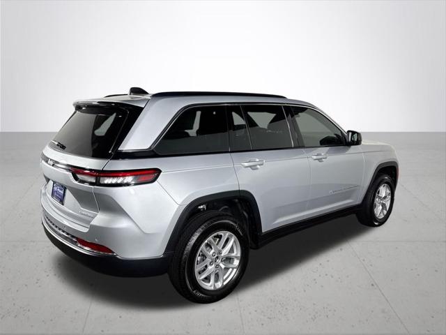 2026 Jeep Grand Cherokee Laredo 4x4