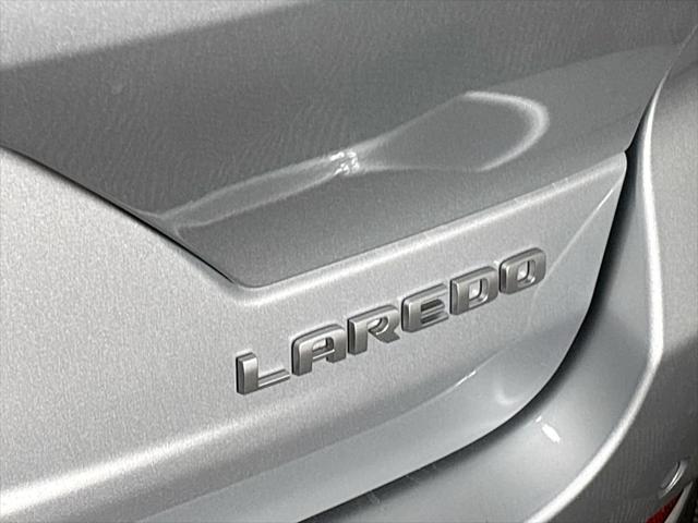 2026 Jeep Grand Cherokee Laredo 4x4