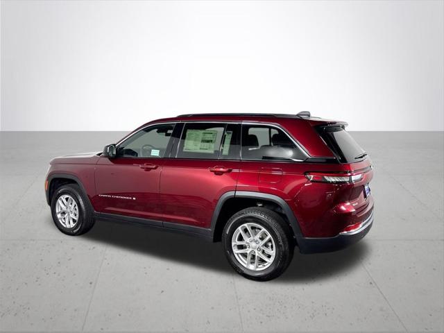 2026 Jeep Grand Cherokee Laredo 4x4