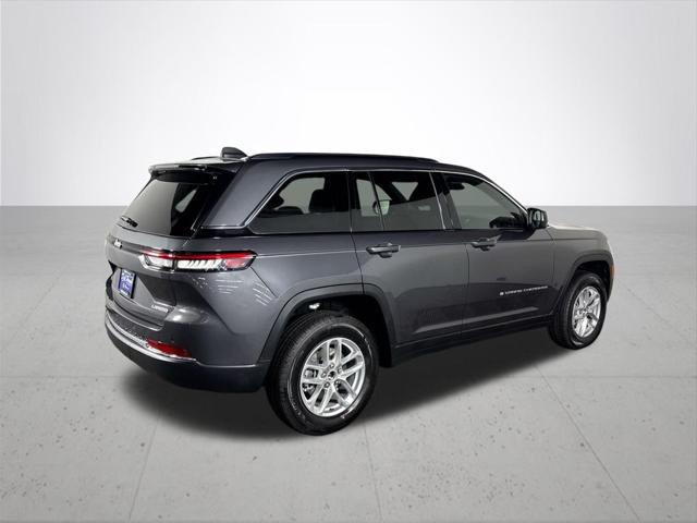 2026 Jeep Grand Cherokee Laredo 4x4