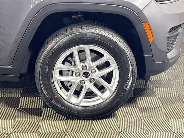 2026 Jeep Grand Cherokee Laredo 4x4