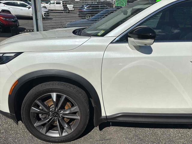 2023 INFINITI QX60 LUXE AWD
