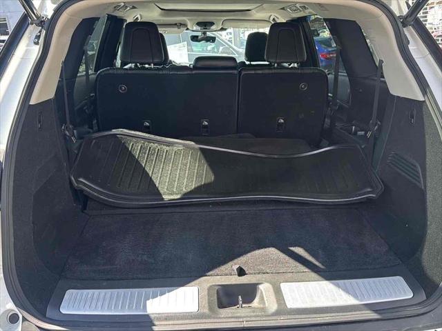 2023 INFINITI QX60 LUXE AWD