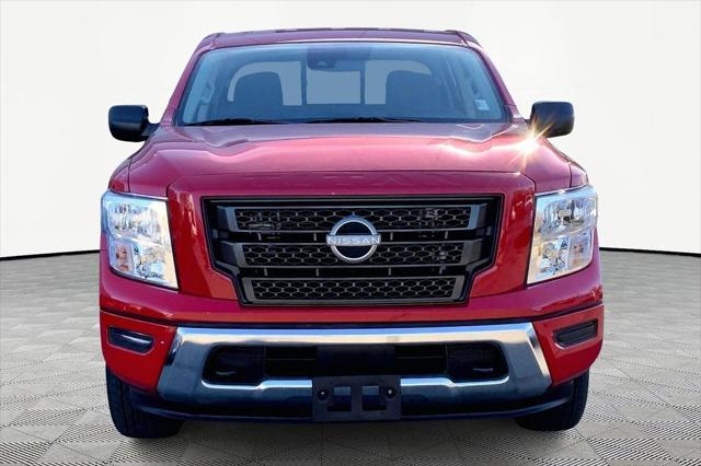 2024 Nissan TITAN Crew Cab SV 4x4