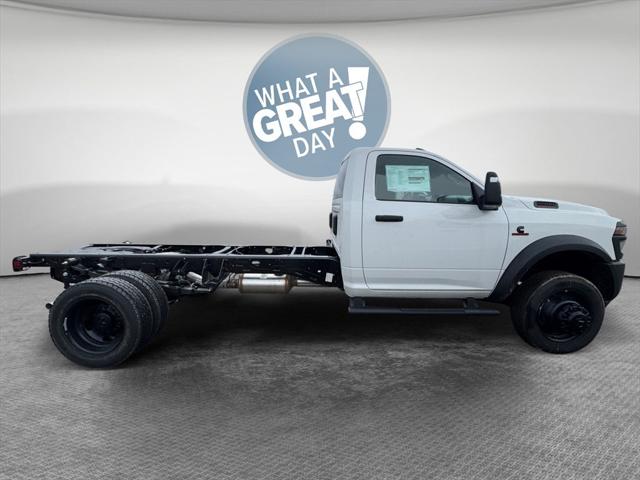 2026 RAM Ram 5500 Chassis Cab RAM 5500 TRADESMAN CHASSIS REGULAR CAB 4X4 84 CA 2026 RAM Ram 5500 Chassis Cab RAM 5500 TRADESMAN CHASSIS REGULAR CAB 4X4 84 CA