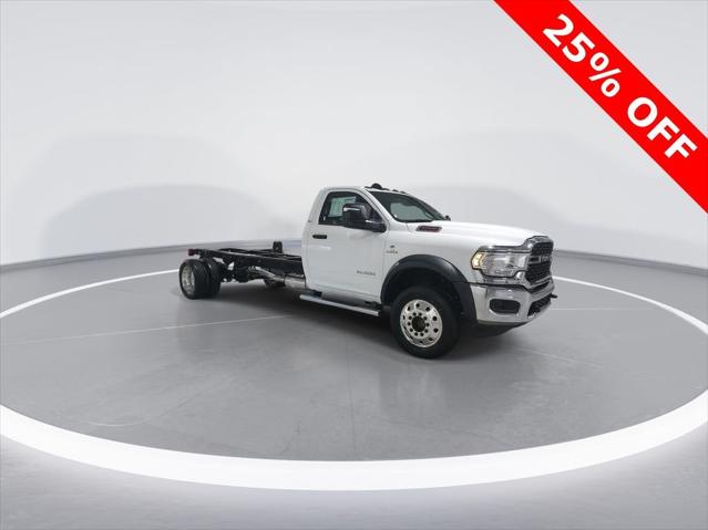 2024 RAM Ram 5500 Chassis Cab RAM 5500 SLT CHASSIS REGULAR CAB 4X4 120 CA 2024 RAM Ram 5500 Chassis Cab RAM 5500 SLT CHASSIS REGULAR CAB 4X4 120 CA