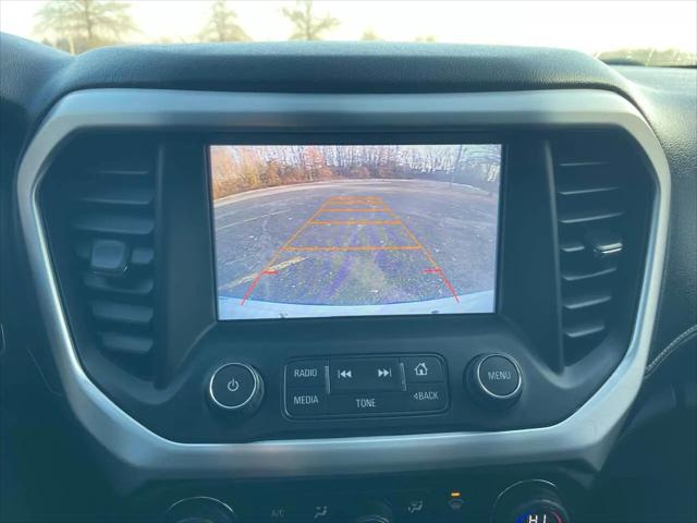 2017 GMC Acadia SLT-1