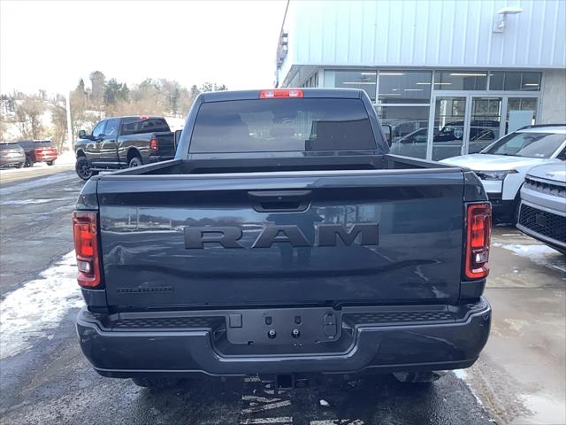 2025 RAM 2500 Big Horn Crew Cab 4x4 64 Box