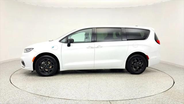 2024 Chrysler Pacifica Hybrid S Appearance Pkg