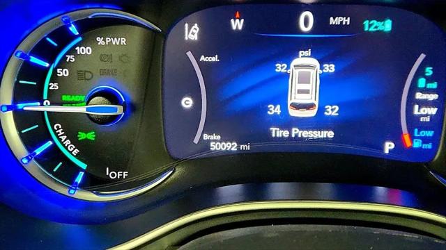 2024 Chrysler Pacifica Hybrid S Appearance Pkg