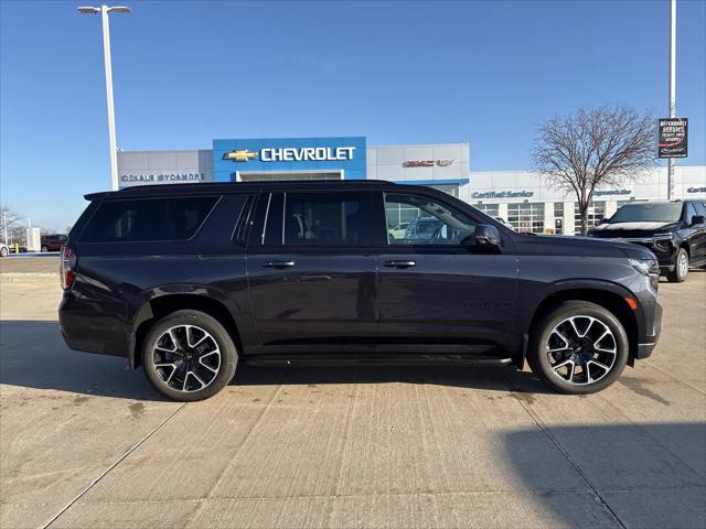 2022 Chevrolet Suburban 4WD RST