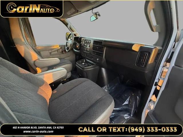 2024 GMC Savana Cargo RWD 2500 Regular Wheelbase Work Van