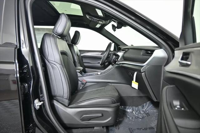 2026 Jeep Grand Cherokee L Altitude 4x4