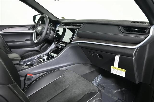 2026 Jeep Grand Cherokee L Altitude 4x4