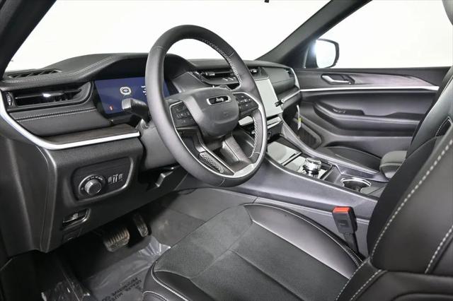 2026 Jeep Grand Cherokee L Altitude 4x4