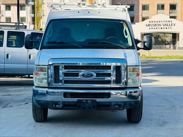 2011 Ford E-350 Cutaway E-350