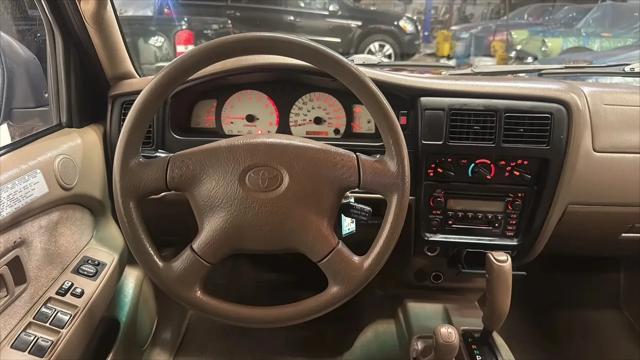 2003 Toyota Tacoma Base V6