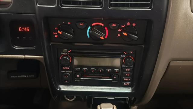 2003 Toyota Tacoma Base V6