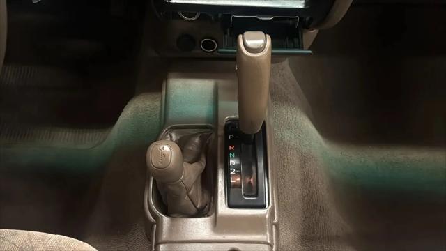 2003 Toyota Tacoma Base V6