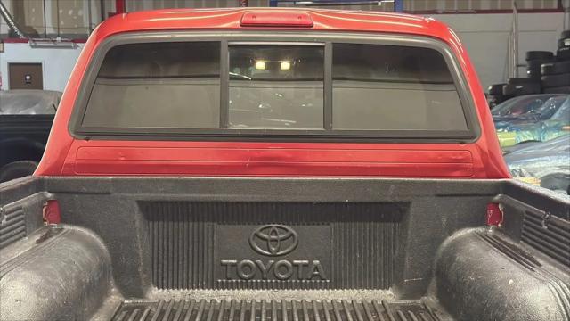 2003 Toyota Tacoma Base V6