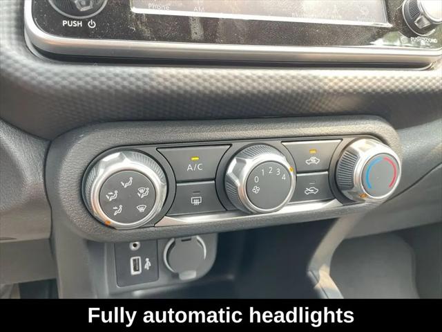2025 Nissan Kicks S