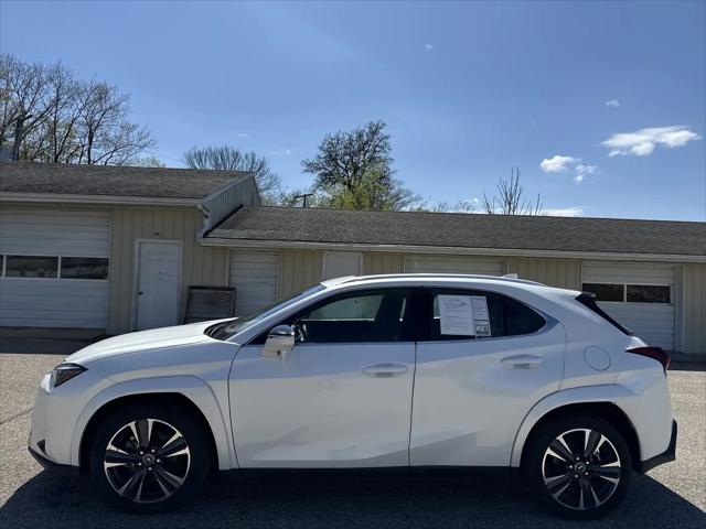 2025 Lexus 300 Premium