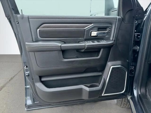2026 Ram 3500 Laramie Crew Cab 4x4 8' Box