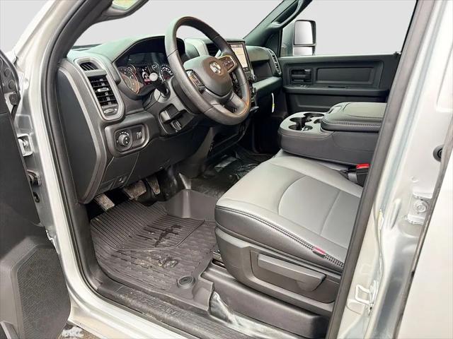 2026 Ram 3500 Tradesman Crew Cab 4x4 8' Box