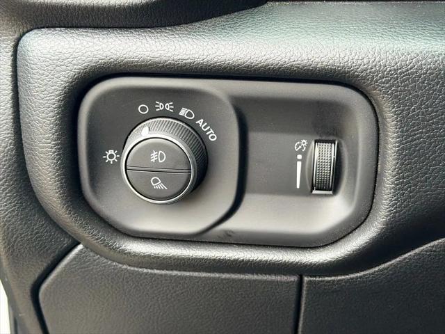 2026 Ram 3500 Tradesman Crew Cab 4x4 8' Box