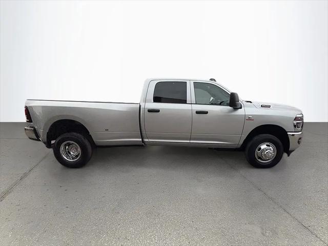 2026 Ram 3500 Tradesman Crew Cab 4x4 8' Box