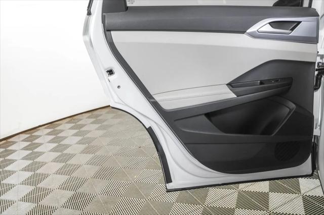 2026 Volkswagen Taos SE
