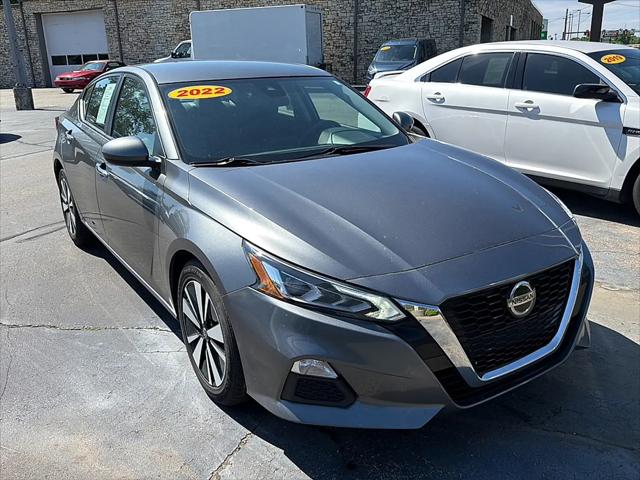 2022 Nissan Altima SV FWD for sale near Hamilton, OH