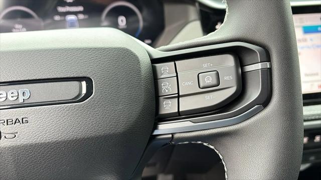 2026 Jeep Cherokee Laredo 4x4