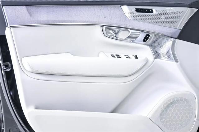 2026 Volvo XC90 Ultra, B6 AWD Gas (mild hybrid), Gasoline, Bright, 7 Seats