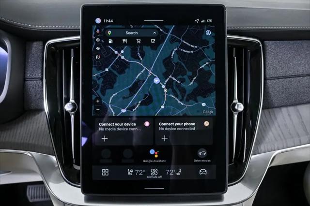 2026 Volvo XC90 Ultra, B6 AWD Gas (mild hybrid), Gasoline, Bright, 7 Seats