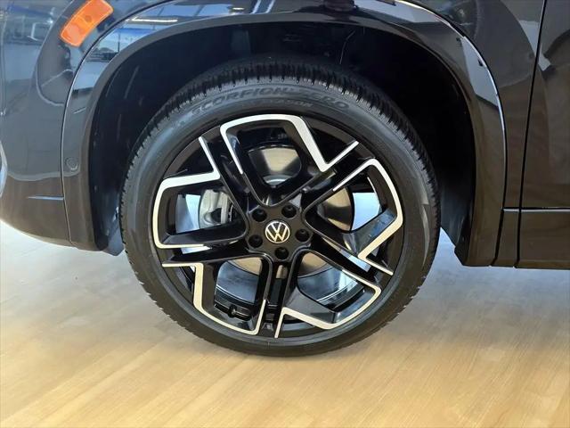 2026 Volkswagen Tiguan SEL R-Line Turbo