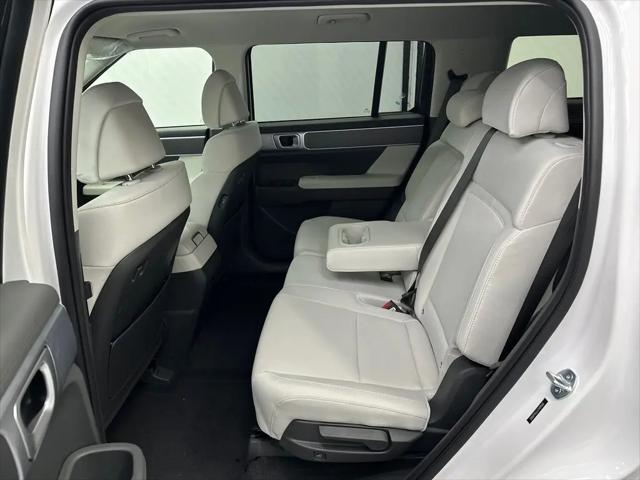 2026 Hyundai Santa Fe SE