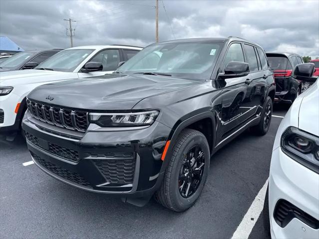 2026 Jeep Grand Cherokee Altitude 4x4 for sale in Branson, MO