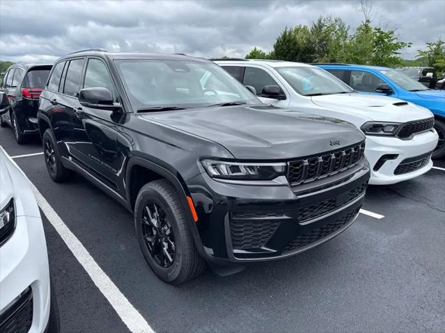 2026 Jeep Grand Cherokee Altitude 4x4
