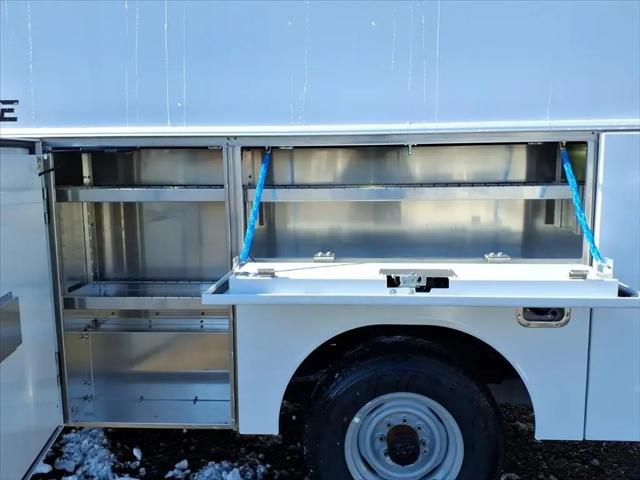 2026 Ford E-350 Cutaway E-Series Cutaway