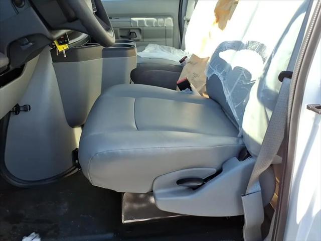 2026 Ford E-350 Cutaway E-Series Cutaway