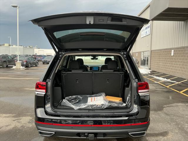 2026 Volkswagen Atlas SE with Technology