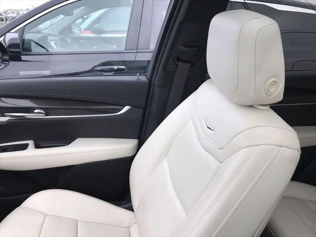 2023 Cadillac XT6 Sport