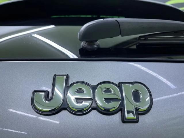 2017 Jeep Cherokee Overland 4x4
