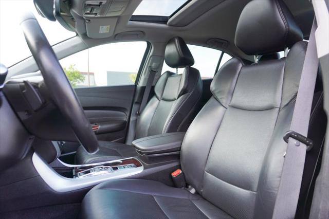 2017 Acura TLX w/Technology Package